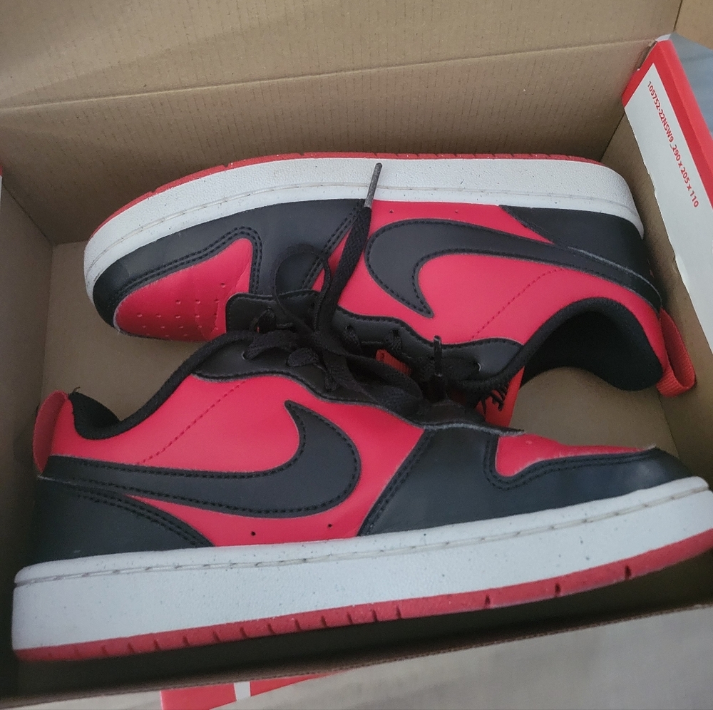 Nike Kids Sneakers - Black and Pink